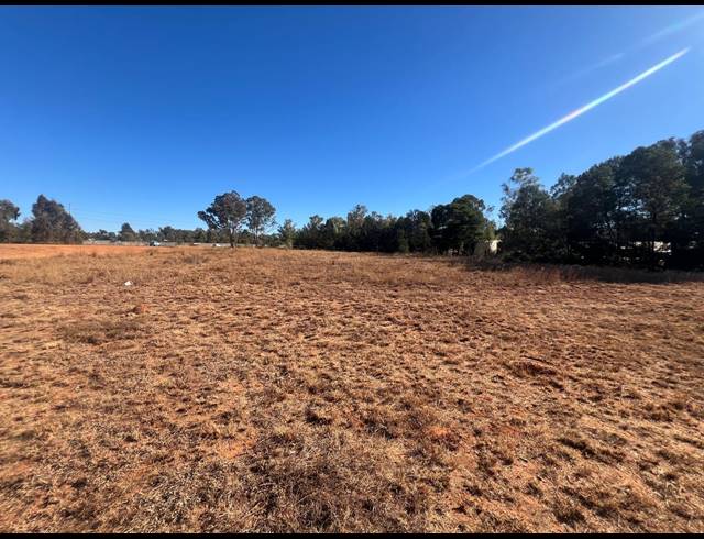 10,630M² VACANT LAND FOR SALE IN HIGHBURY